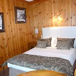 Hotel Aiguille Du Midi - & Restaurant 3*