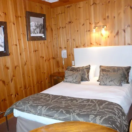 Hotel Aiguille Du Midi - & Restaurant 3*