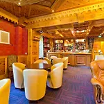 Hotell Aiguille Du Midi - & Restaurant 3*