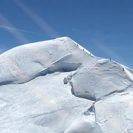 Отель Aiguille Du Midi - & Restaurant Шамони